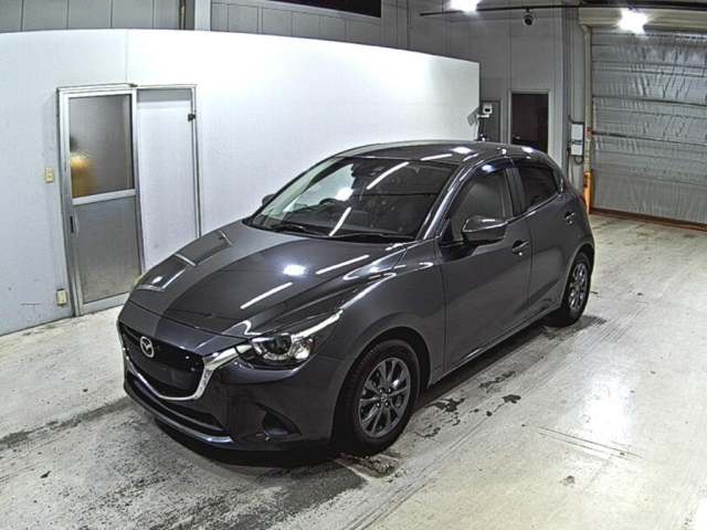 MAZDA DEMIO 2017