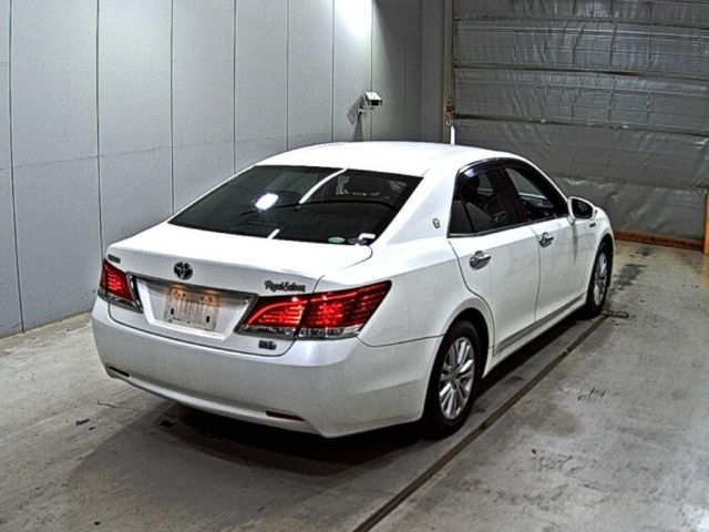 TOYOTA CROWN 2013