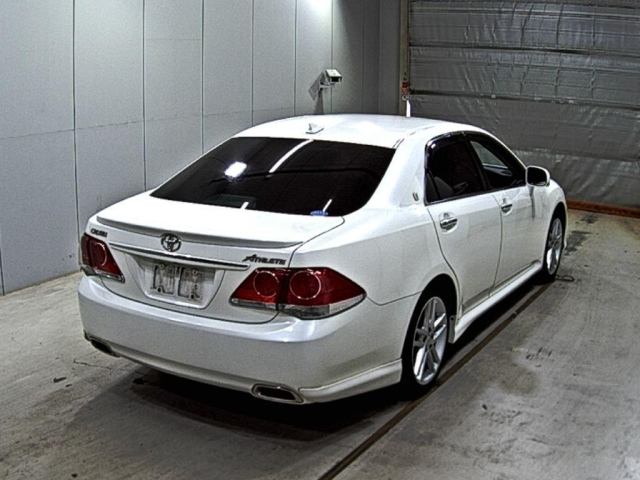 TOYOTA CROWN 2012