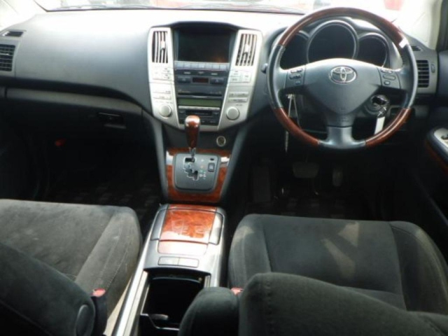 TOYOTA HARRIER 2012