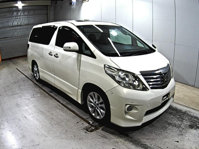 TOYOTA ALPHARD 2011