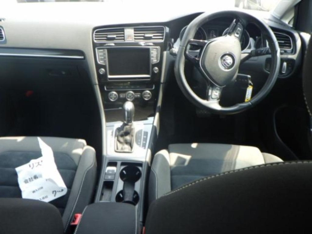 VOLKSWAGEN GOLF 2014
