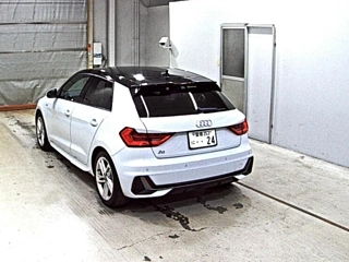 Заказать AUDI A1