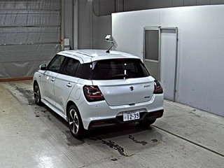 Заказать SUZUKI SWIFT