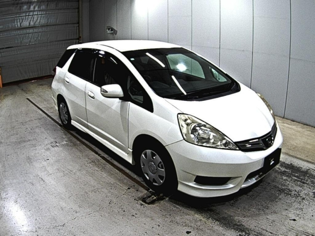 HONDA FIT SHUTTLE 2013