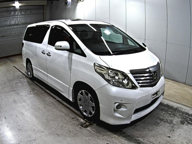TOYOTA ALPHARD 2010