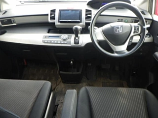 HONDA FREED 2013