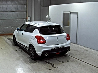 SUZUKI SWIFT 2018