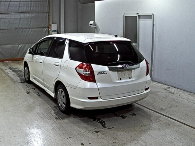 HONDA FIT SHUTTLE 2013