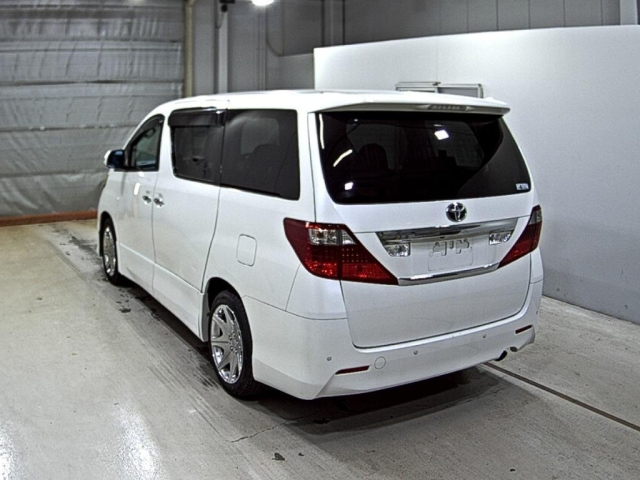 TOYOTA ALPHARD 2010