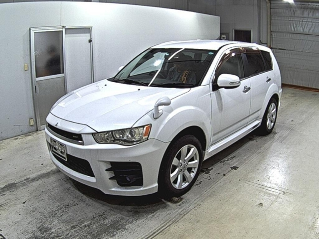 MITSUBISHI OUTLANDER 2010