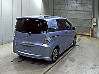 HONDA FREED 2012