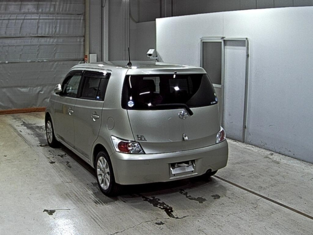 TOYOTA BB 2009