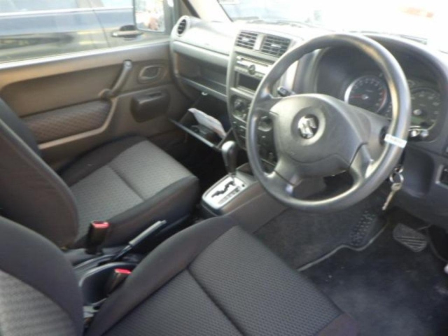SUZUKI JIMNY 2010