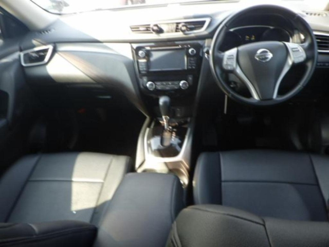 NISSAN X-TRAIL 2015