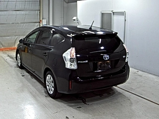 Заказать TOYOTA PRIUS ALPHA