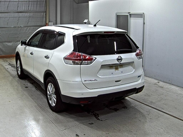 NISSAN X-TRAIL 2015