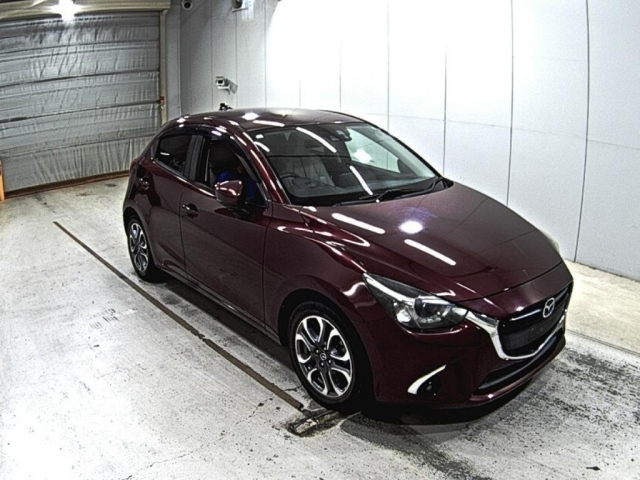 MAZDA DEMIO 2017