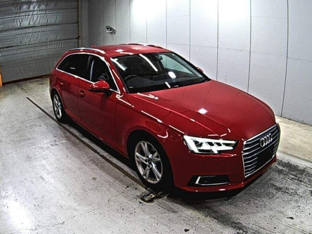 AUDI A4 2018
