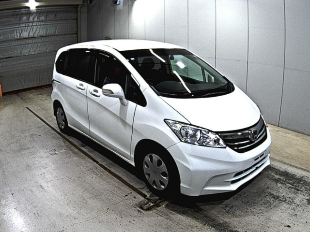 HONDA FREED 2013