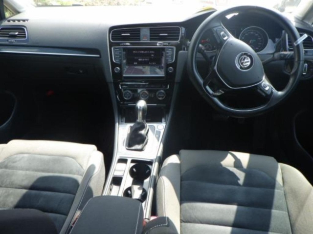 VOLKSWAGEN GOLF 2014