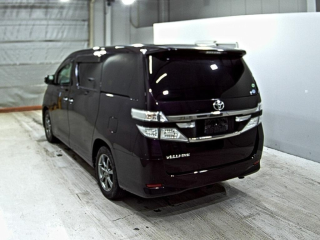TOYOTA VELLFIRE 2012
