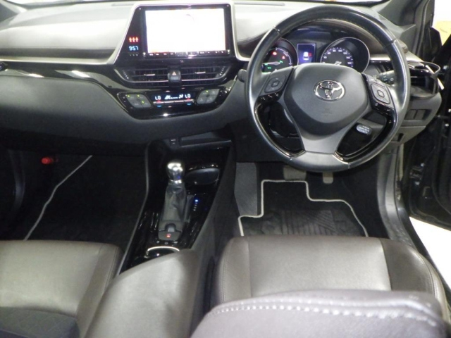 TOYOTA C-HR 2018