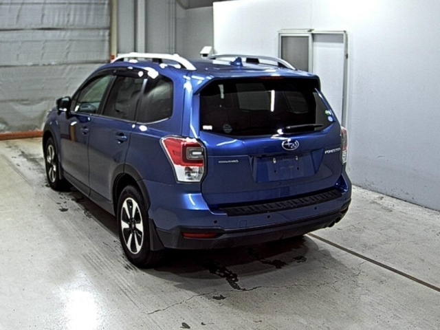 SUBARU FORESTER 2015