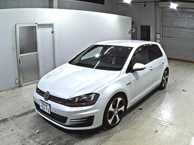 VOLKSWAGEN GOLF 2016