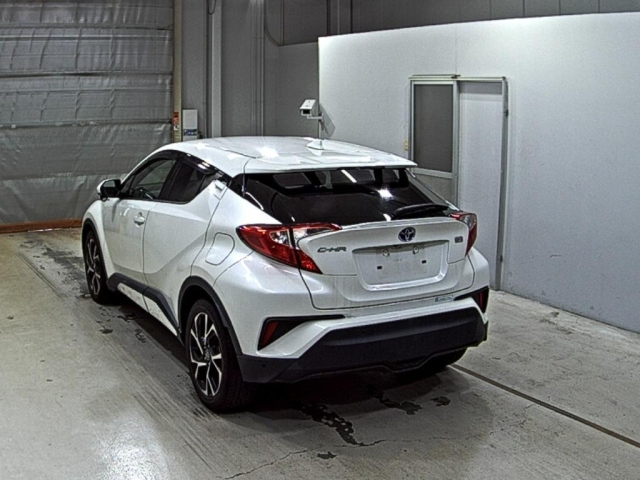 TOYOTA C-HR 2017