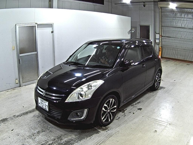 SUZUKI SWIFT 2015