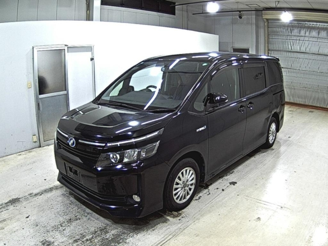TOYOTA VOXY 2015