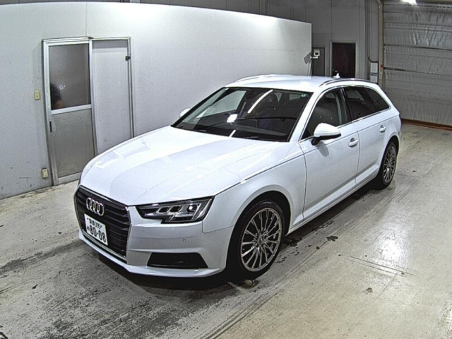 AUDI A4 2017