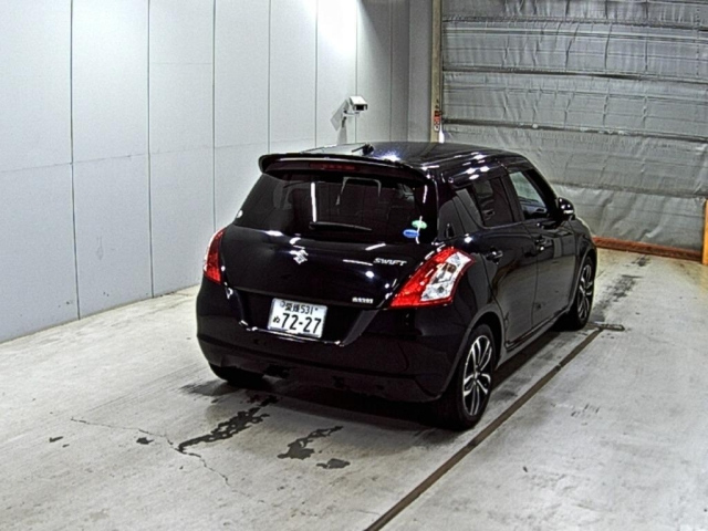 SUZUKI SWIFT 2015