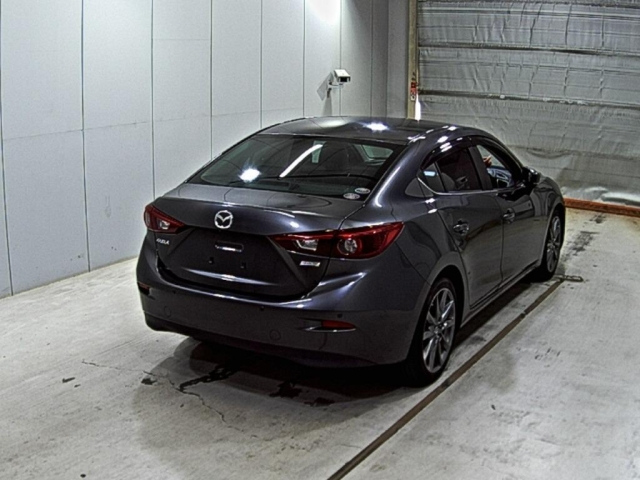 MAZDA AXELA 2019