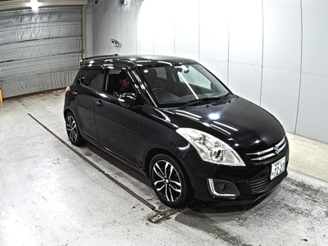 SUZUKI SWIFT 2015