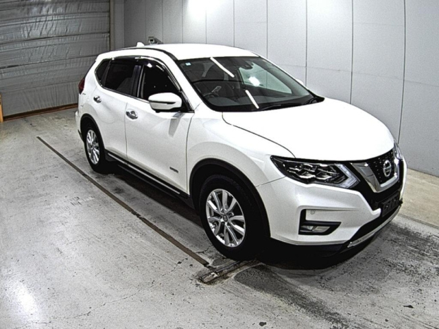 NISSAN X-TRAIL 2018