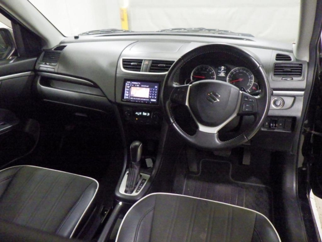 SUZUKI SWIFT 2015
