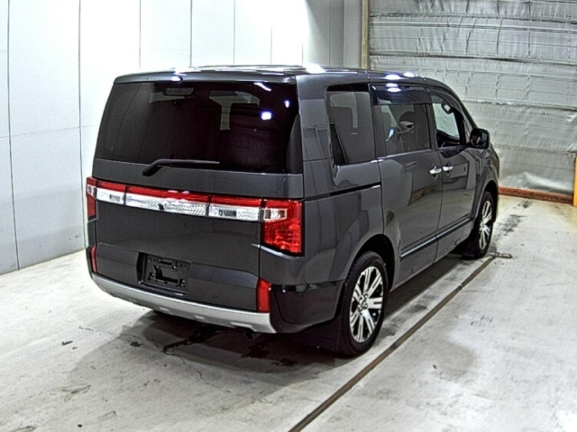 MITSUBISHI DELICA D5 2019