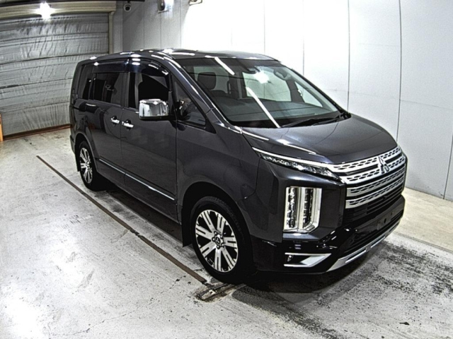 MITSUBISHI DELICA D5 2019