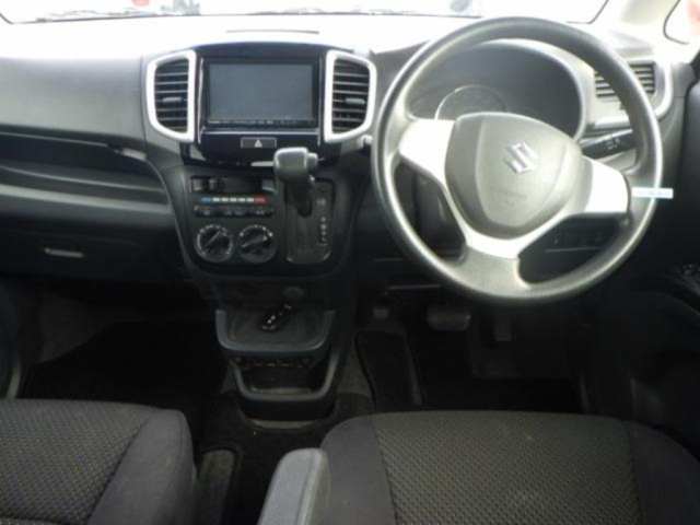 SUZUKI SOLIO 2015