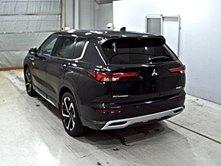 Заказать MITSUBISHI OUTLANDER PHEV