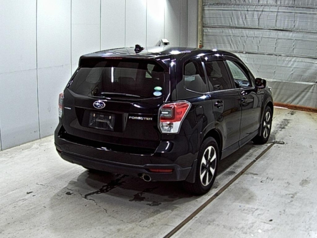 SUBARU FORESTER 2016