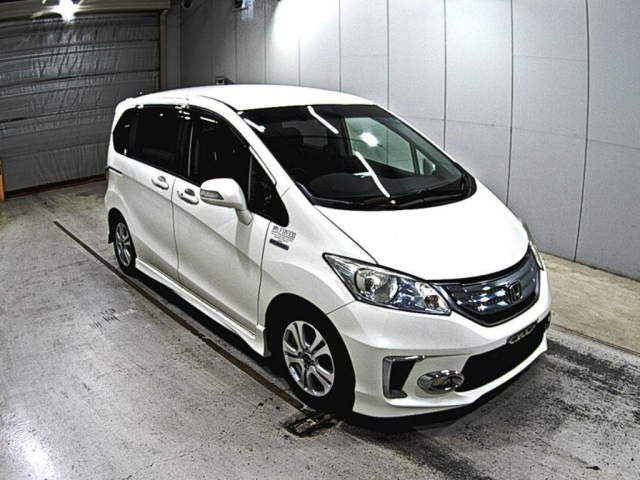 HONDA FREED 2012