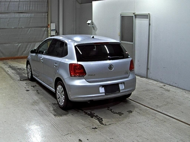 VOLKSWAGEN POLO 2013