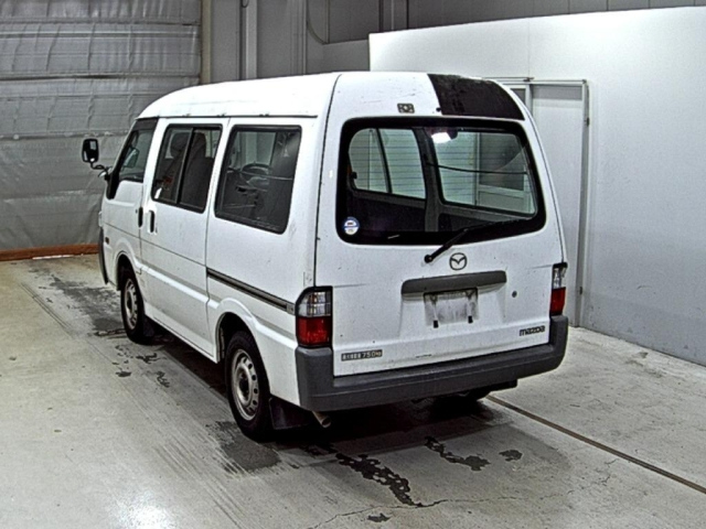 MAZDA BONGO VAN 2010