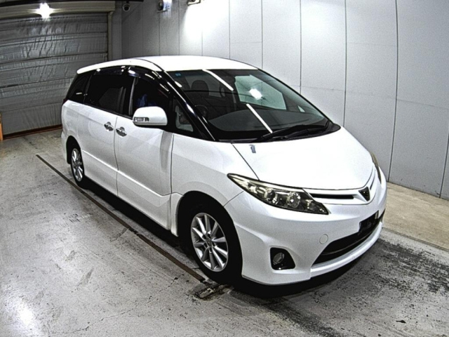 TOYOTA ESTIMA 2011