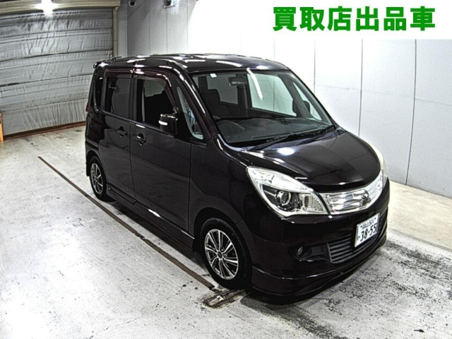 MITSUBISHI DELICA D2 2012
