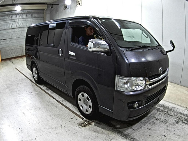 TOYOTA HIACE VAN 2008