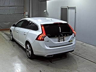 Заказать VOLVO V60